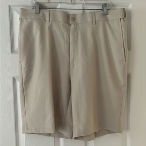 Grand Slam Performance Cream Golf Shorts Size 36